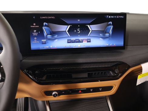 New 2026 BMW 330i Sedan w/ Convenience Package RWD image 5