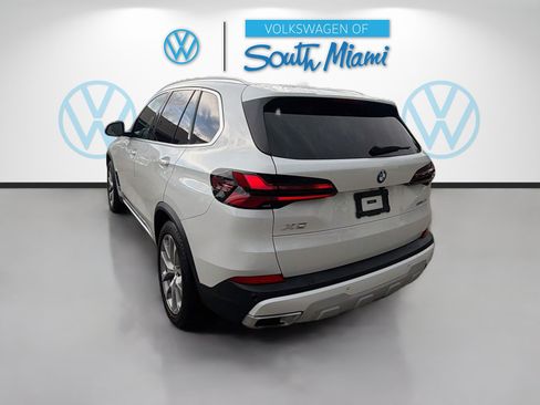 Used 2024 BMW X5 sDrive40i w/ Executive Package RWD image 5