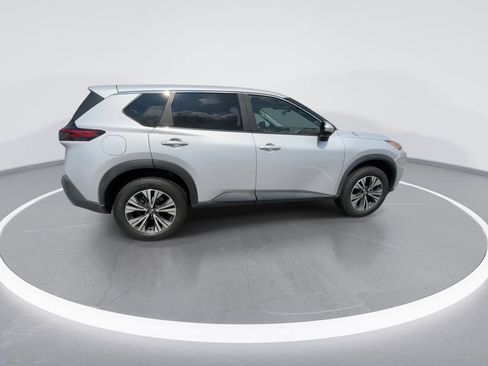 Used 2023 Nissan Rogue SV FWD image 9