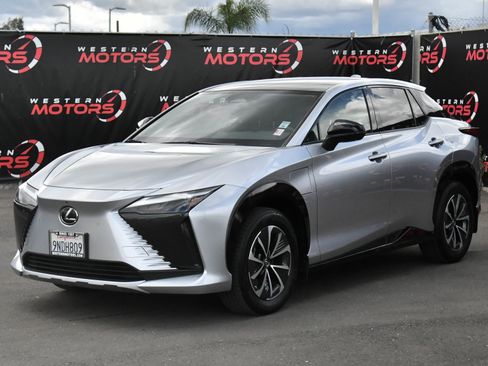 Used 2024 Lexus RZ 300e Premium image 3
