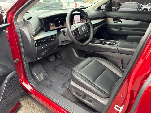 Used 2025 Nissan Murano SL image 16