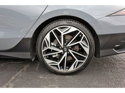 Used 2024 Hyundai Ioniq 6 SEL RWD image 33