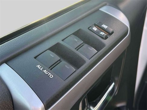 Used 2019 Toyota 4Runner SR5 image 19