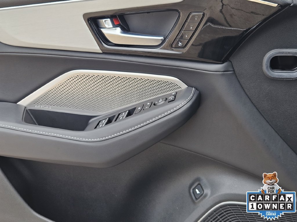 Used 2024 Acura MDX w/ Technology Package FWD image 24