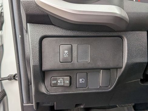 Used 2023 Toyota Tacoma SR5 RWD image 19