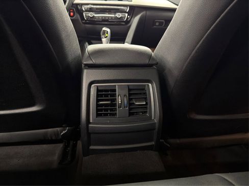 Used 2016 BMW 320i Sedan image 25