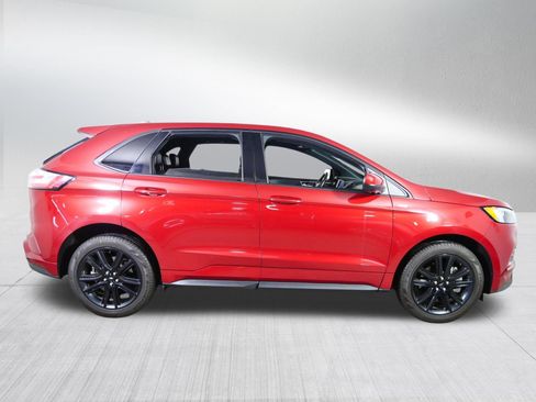 Used 2024 Ford Edge ST-Line w/ Class II Trailer Tow Package AWD/4WD image 8