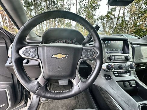 Certified 2017 Chevrolet Suburban LT image 11