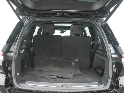 Used 2021 Jeep Grand Cherokee L Overland w/ Advanced Protech Group III AWD/4WD image 17