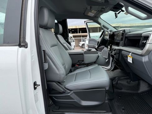 New 2025 Ford F350 XL w/ XL Chrome Package image 27