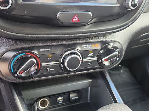 Certified 2023 Kia Soul LX FWD image 24