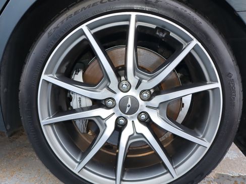 Used 2019 Genesis G70 3.3T Design image 13