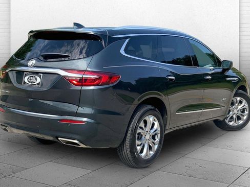 Used 2020 Buick Enclave Avenir w/ Avenir Technology Package FWD image 14