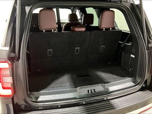 Used 2024 Ford Expedition Limited AWD/4WD image 46