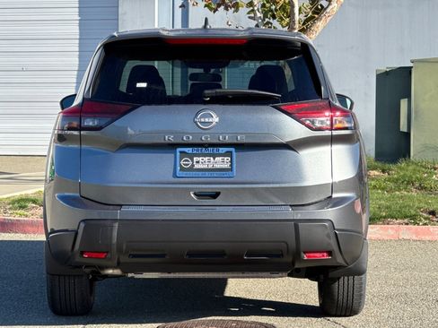 New 2026 Nissan Rogue SV image 5