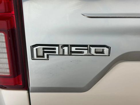 Used 2018 Ford F150 Platinum w/ Equipment Group 701A Luxury AWD/4WD image 12