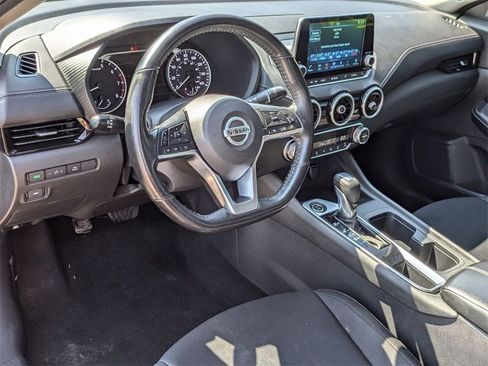 Used 2021 Nissan Sentra SV image 11