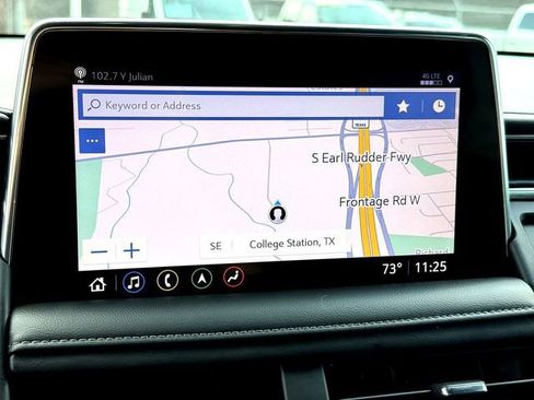 Used 2021 Chevrolet Suburban Z71 w/ Rear Media and Nav Package image 20