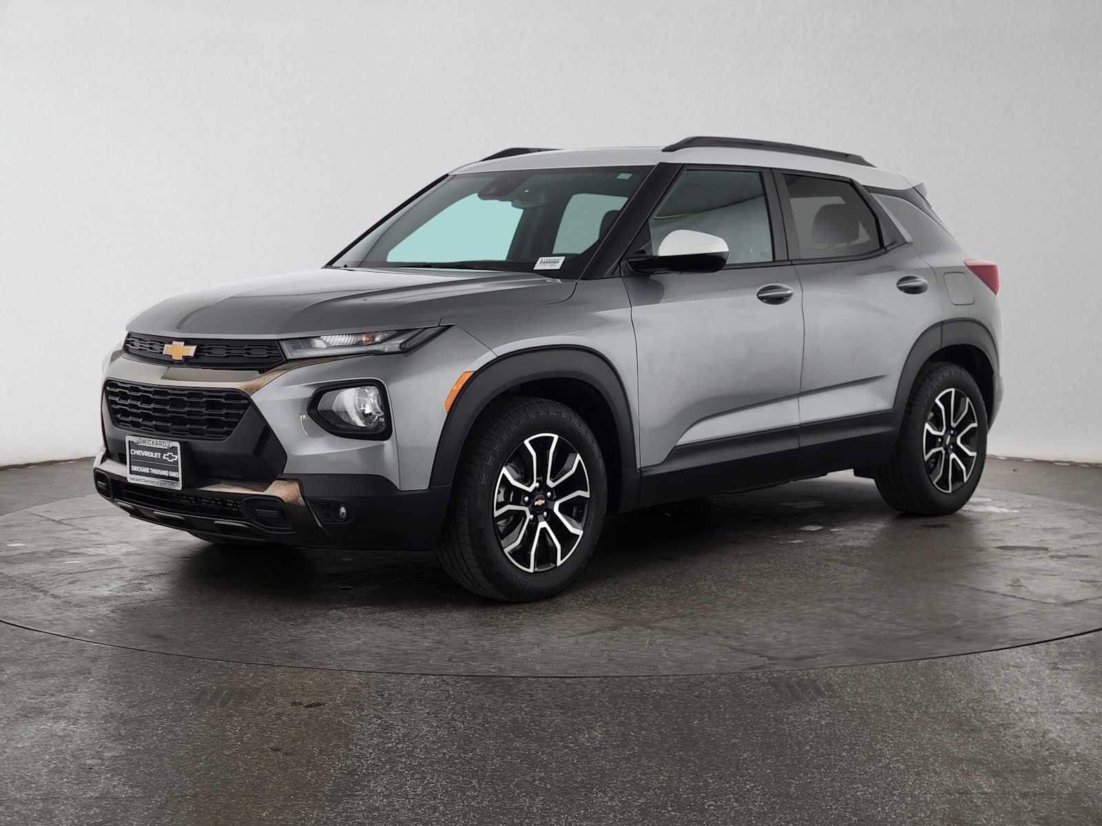 Used 2023 Chevrolet TrailBlazer ACTIV w/ Sun and Liftgate Package FWD image 7