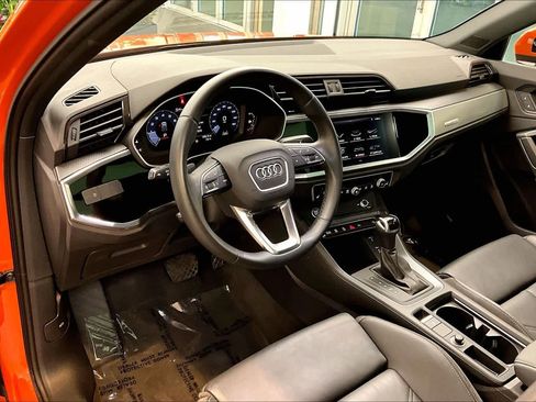 Used 2021 Audi Q3 2.0T Premium image 17