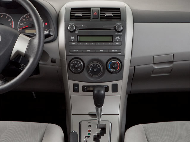 Used 2011 Toyota Corolla LE FWD image 13
