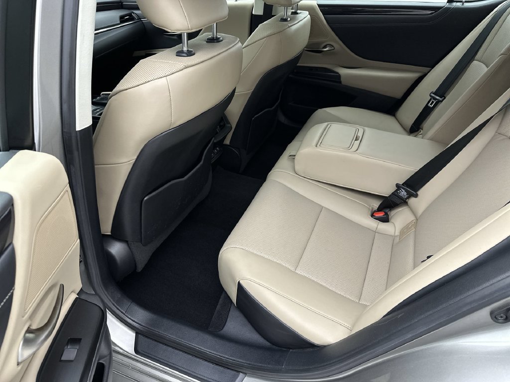Used 2020 Lexus ES 350 w/ Premium Package FWD image 22
