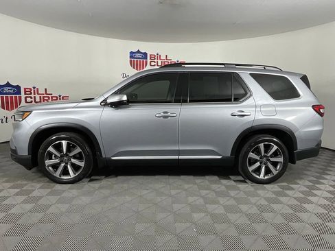 Used 2023 Honda Pilot Elite image 6