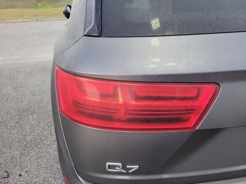 Used 2019 Audi Q7 2.0T Premium Plus w/ Premium Plus Package image 7