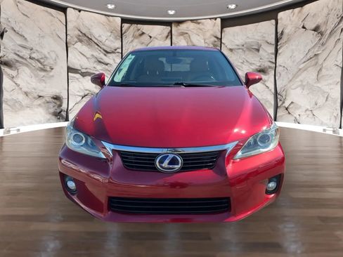 Used 2013 Lexus CT 200h image 2