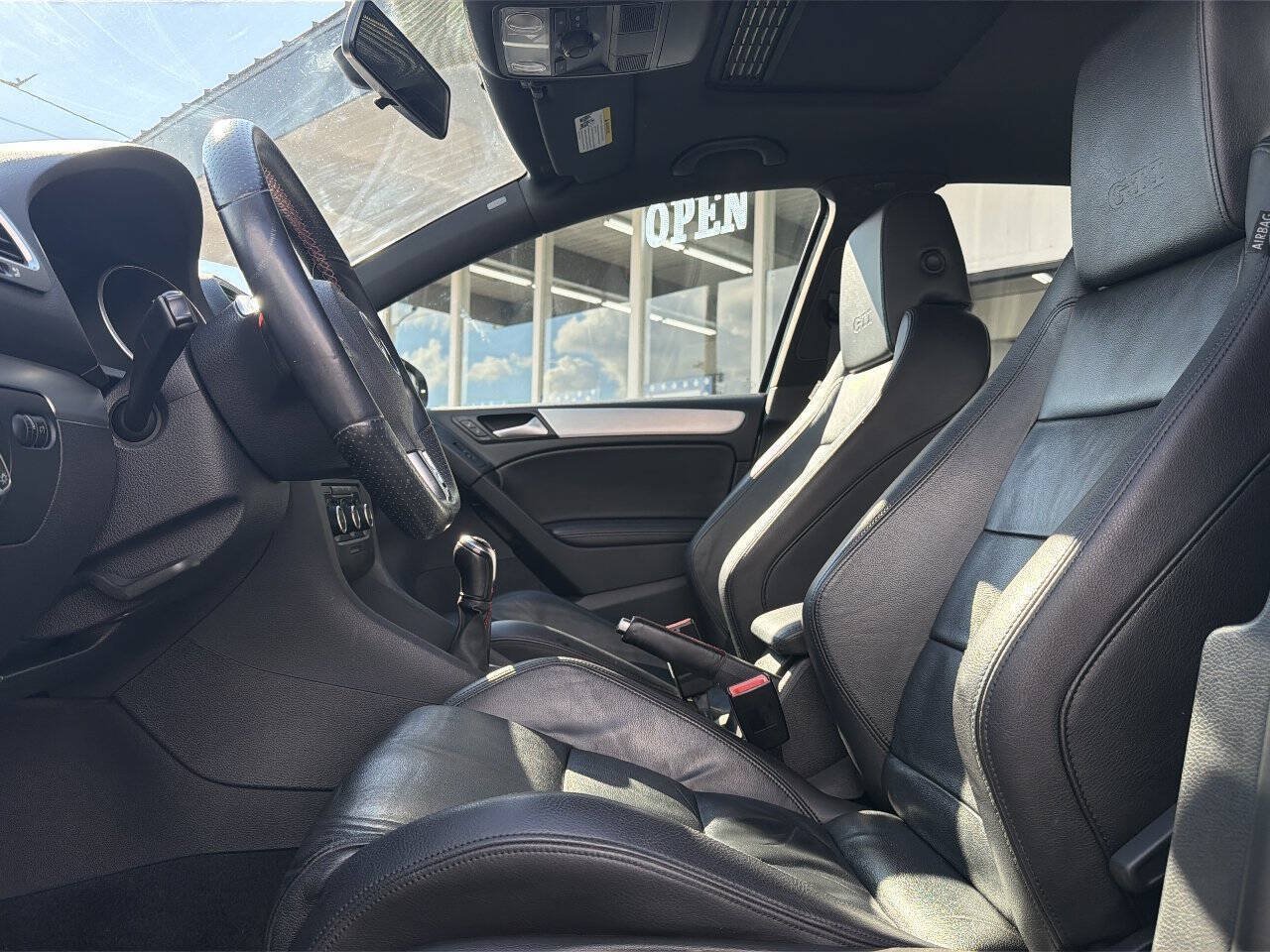 Used 2012 Volkswagen GTI Autobahn FWD image 24