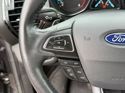 Used 2017 Ford Escape Titanium AWD/4WD image 10