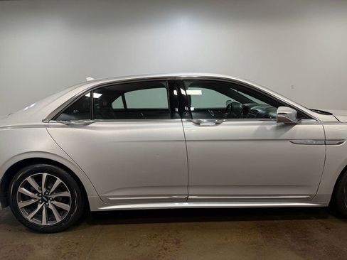 Used 2019 Lincoln Continental Premiere image 33