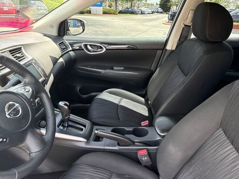 Used 2019 Nissan Sentra SV FWD image 13
