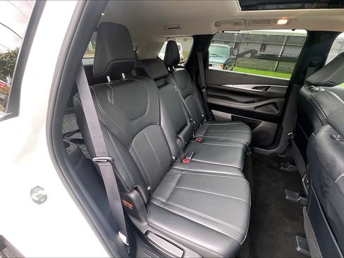 Used 2023 INFINITI QX60 Luxe w/ Cargo Package AWD/4WD image 32