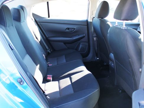 Used 2025 Nissan Sentra SV image 38