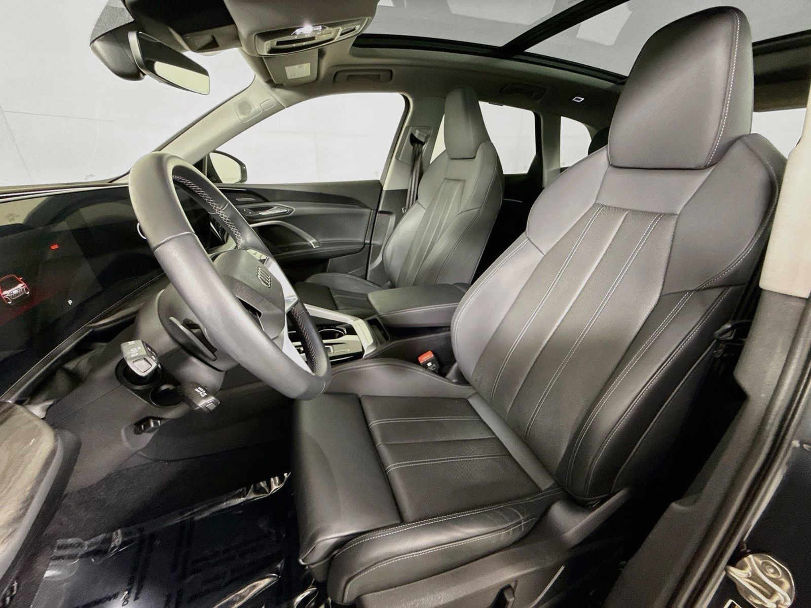 Certified 2025 Audi Q5 Premium w/ Premium Plus AWD/4WD image 5