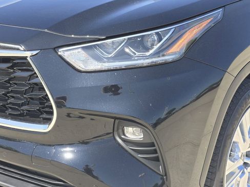New 2026 Toyota Highlander Limited AWD/4WD image 6