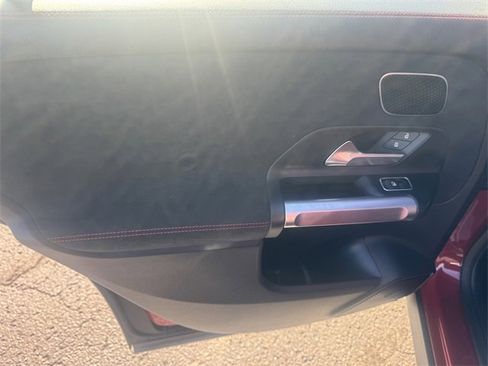 Used 2021 Mercedes-Benz GLB 35 AMG 4MATIC image 16