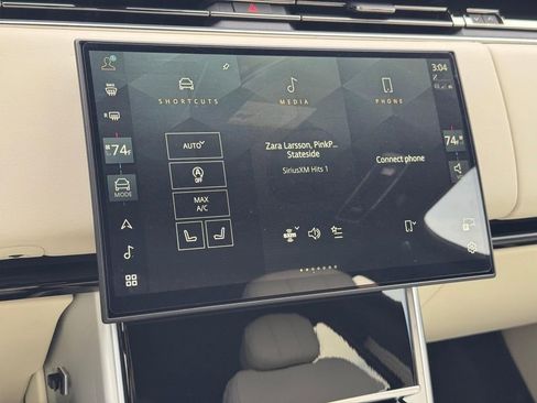 Used 2025 Land Rover Range Rover Long Wheelbase SE image 14