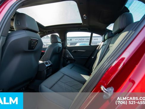 Used 2024 BMW i5 eDrive40i w/ M Sport Package image 15