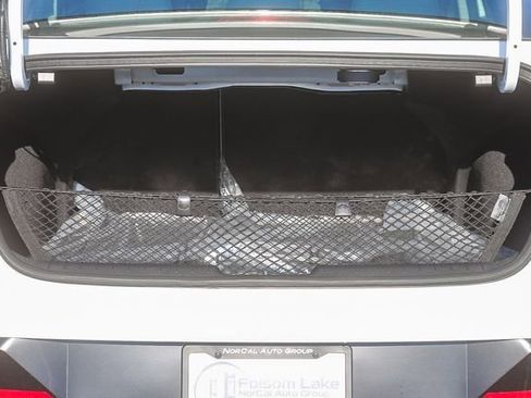 New 2026 Hyundai Elantra Limited image 30