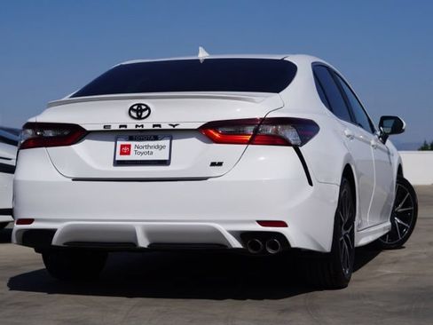 Used 2023 Toyota Camry SE FWD image 7