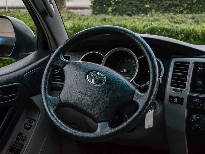 Used 2006 Toyota 4Runner SR5 RWD image 16