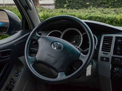 Used 2006 Toyota 4Runner Sport RWD image 16