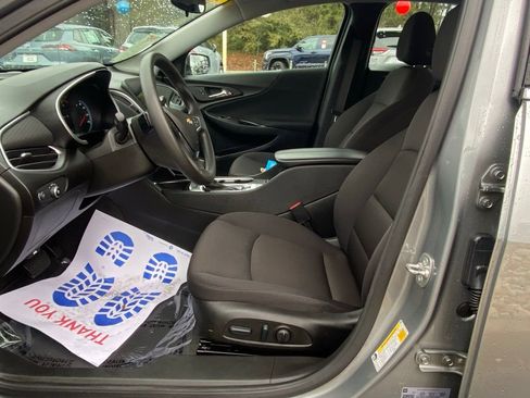 Used 2025 Chevrolet Malibu LT image 6