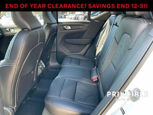 Certified 2023 Volvo XC40 B4 Core w/ Protection Package Premier image 23