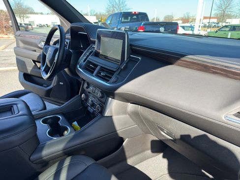 Used 2024 Chevrolet Tahoe LT image 35