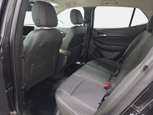 Used 2025 Buick Encore GX Preferred AWD/4WD image 12