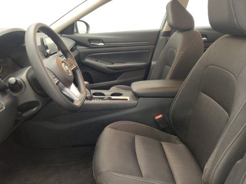 Used 2022 Nissan Altima 2.5 S FWD image 17