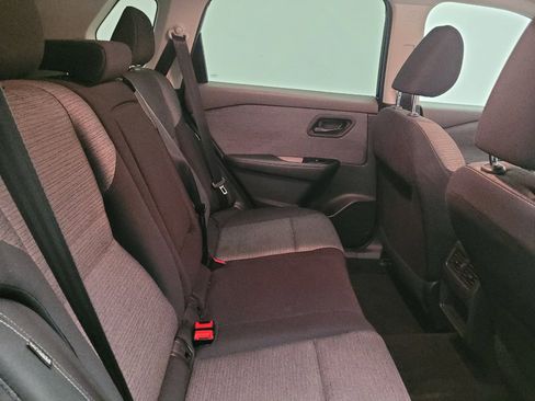 Used 2022 Nissan Rogue S FWD image 19